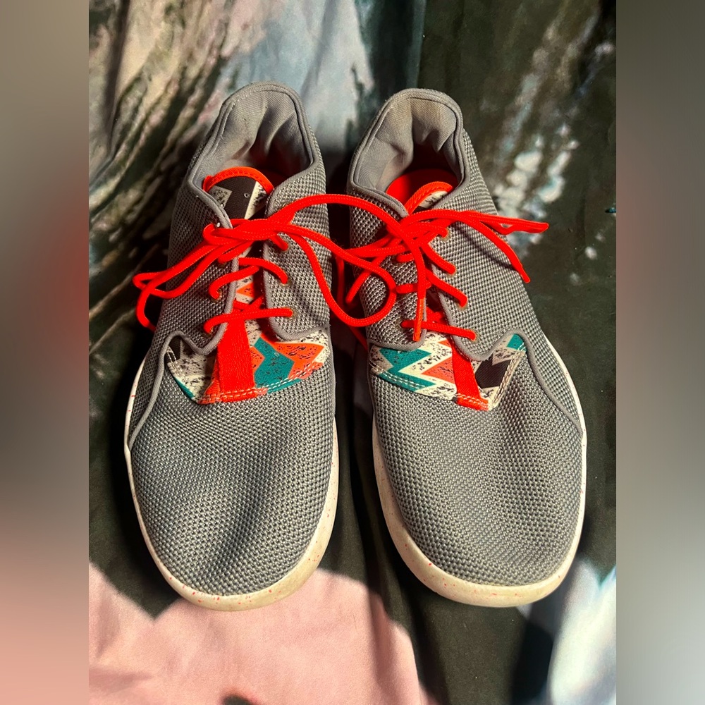 Nike Eclipse Sneakers 🌵7.5 Y